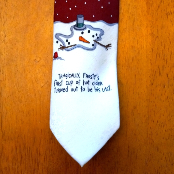 Christmas Tie - Picture 1 of 4